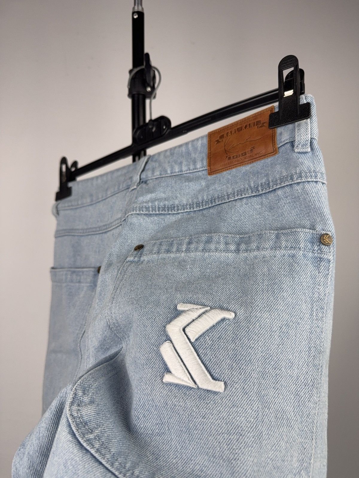 Karl Kani Luxury Karl Kani Y2K SK8 Big Logo Denim Shorts Womens XS Size 28" / US 6 / IT 42 - 12 Thumbnail