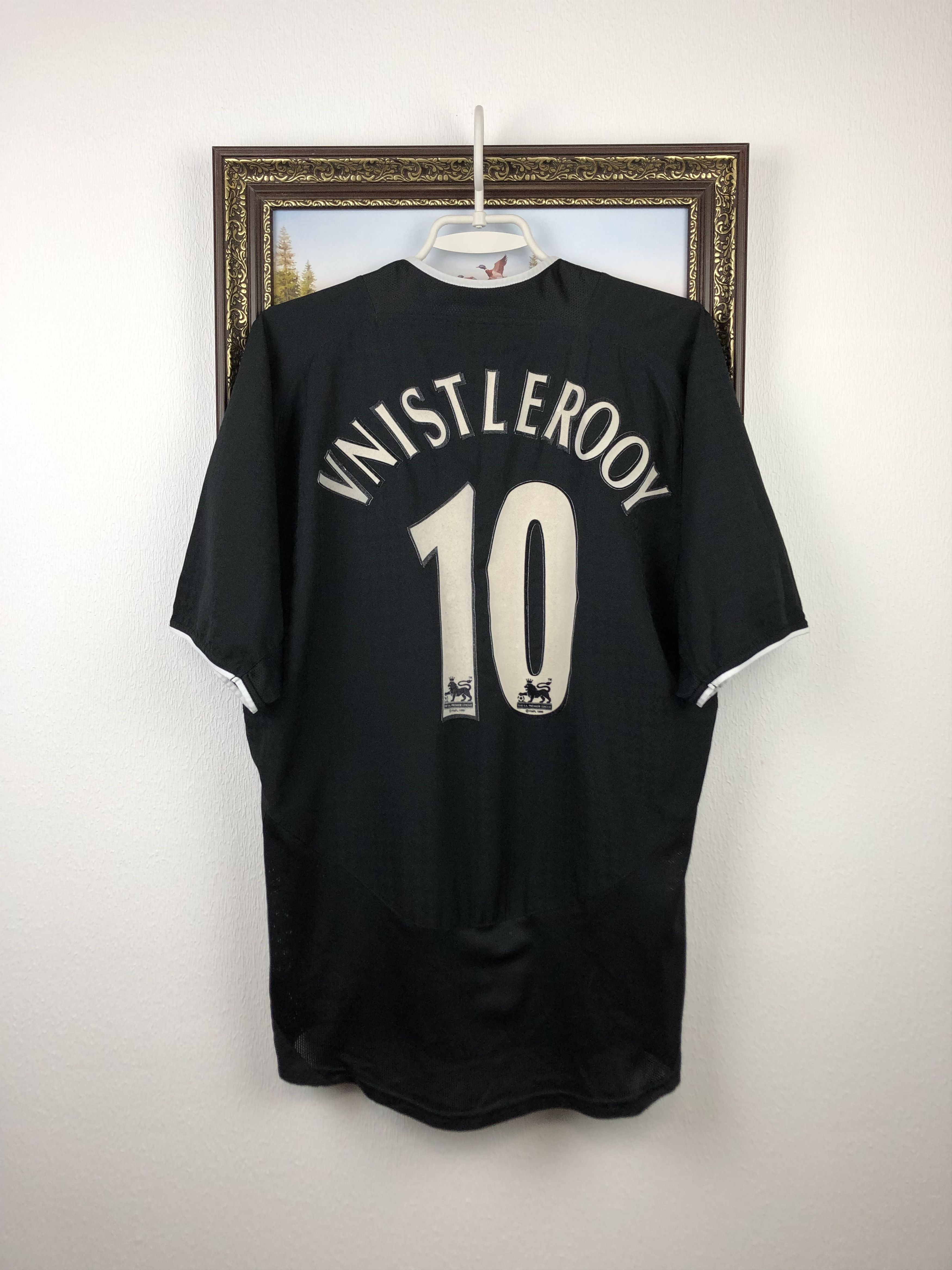 Nike × Vintage Manchester United shirt 2003 Soccer V. Nistlerooy #10 Size US L / EU 52-54 / 3 - 13 Thumbnail