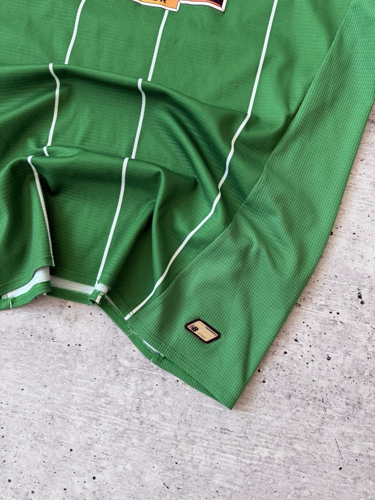 New Balance New Balance Celtic 2015/2016 Away Jersey Size US L / EU 52-54 / 3 - 7 Thumbnail