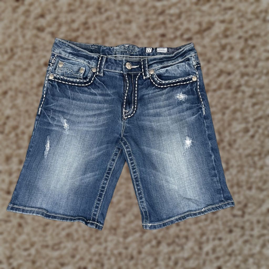 Miss Me Miss Me Shorts Bermuda Womens 27 Denim Blue 9 in Inseam 5-Pocket Stretch Distressed Embroidered Contrast Stitch Vintage No (if not vintage) Size 27" / US 4 / IT 40 - 1 Thumbnail