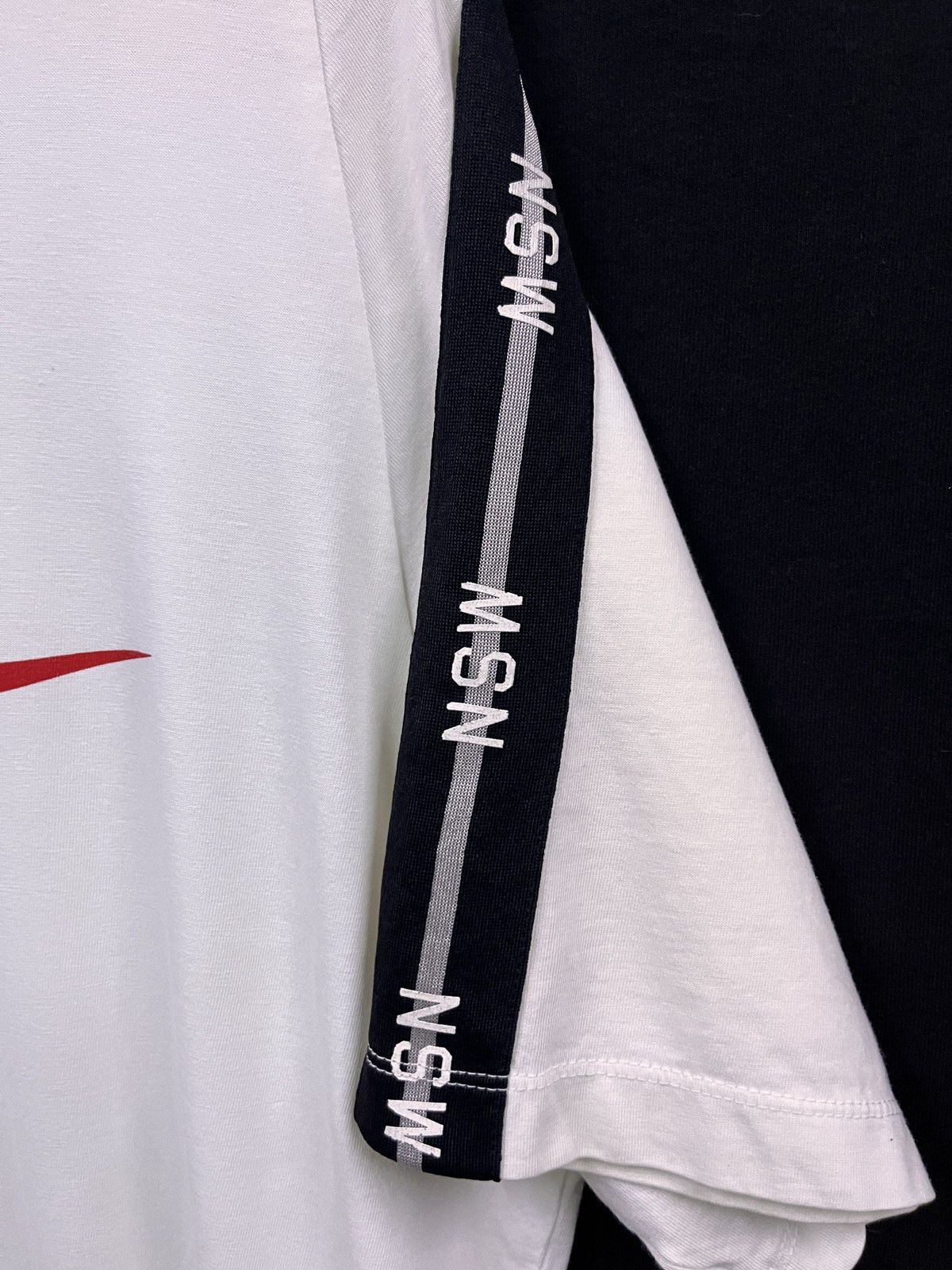 Nike NIKE NSW TSHIRT Size US XL / EU 56 / 4 - 3 Thumbnail