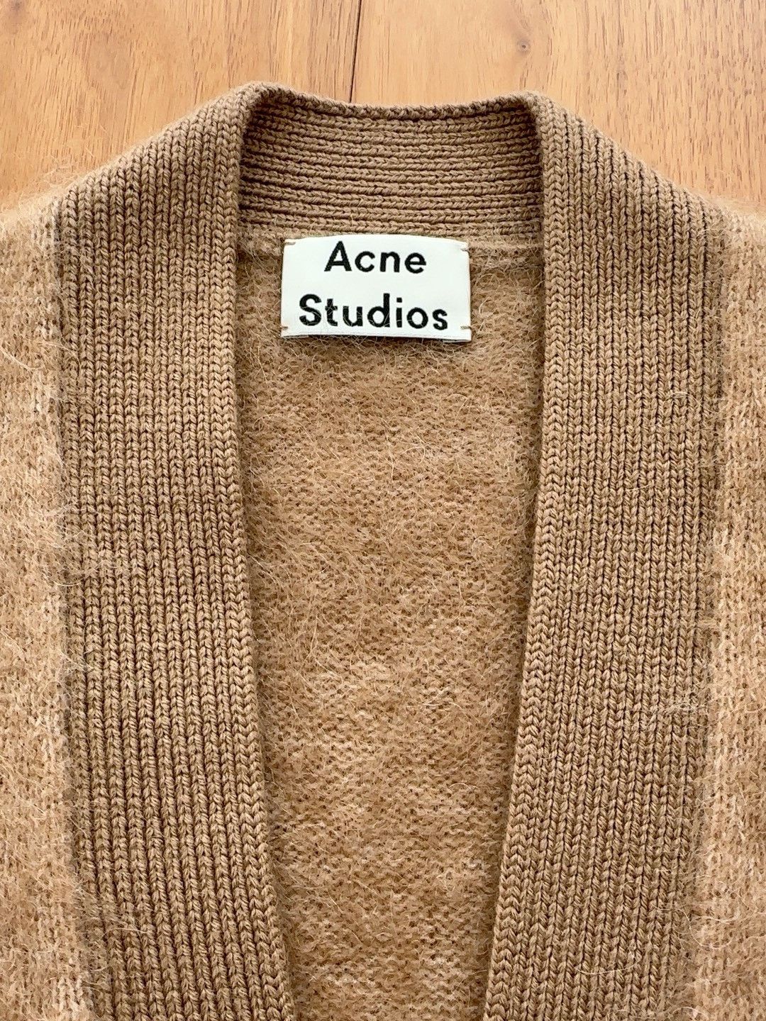 Acne Studios Acne studios Mohair camel cardigan Nextarrow-2412 Size US XXS / EU 40 - 2 Thumbnail