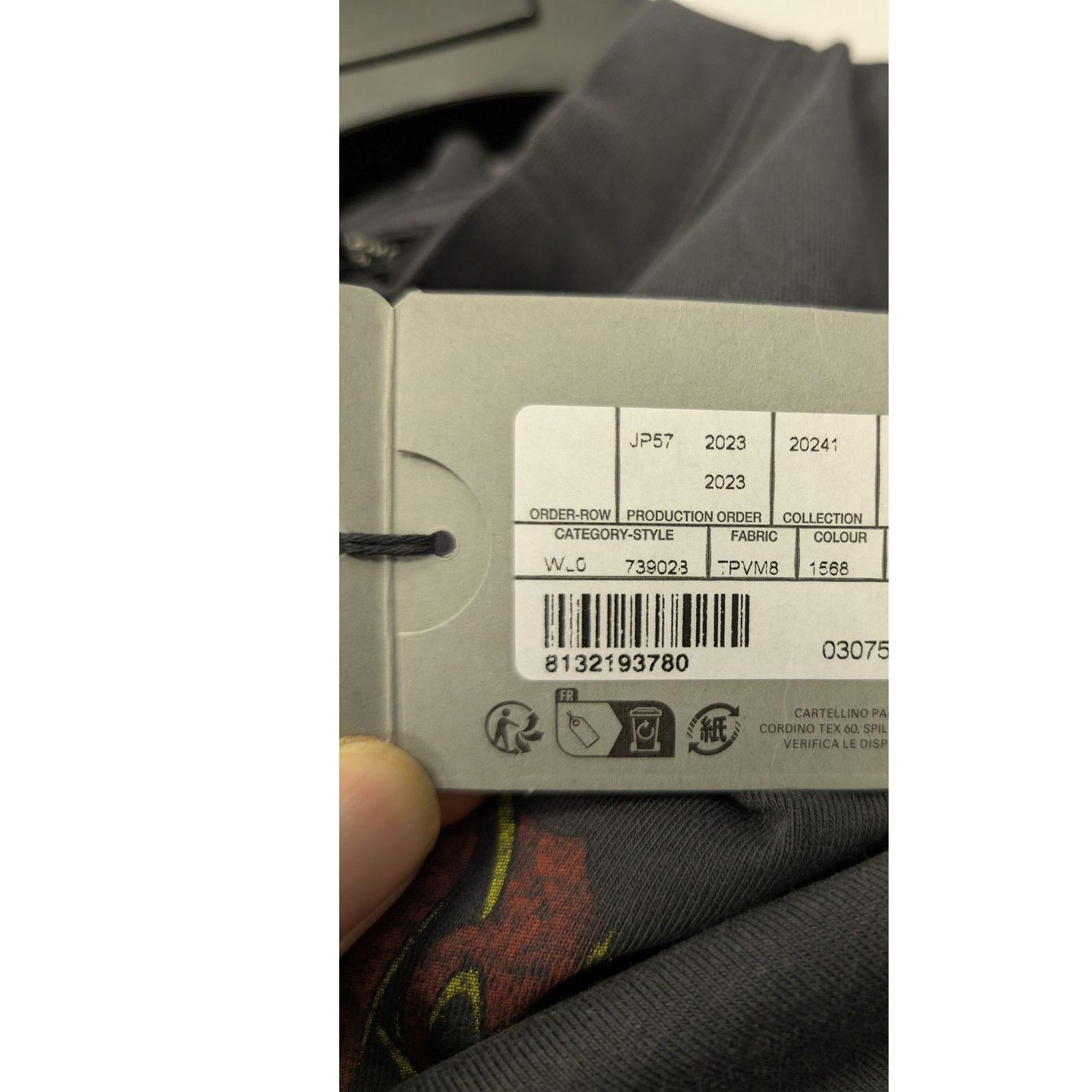 Balenciaga o1rshd1 Offshore Oversized Vintage Jersey T-Shirt in Black Size US XL / EU 56 / 4 - 22 Thumbnail
