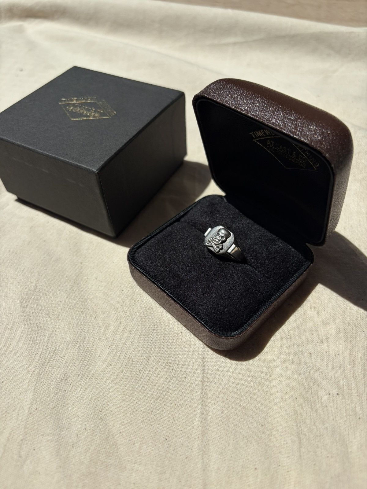 At Last & Co At last co timeworn Skull Ring Size ONE SIZE - 5 Thumbnail