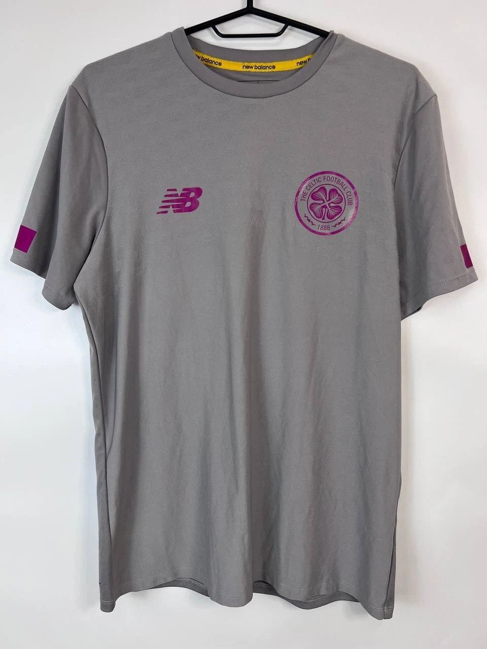 New Balance CELTIC FC 2019 2020 TRAINING SHIRT NEW BALANCE JERSEY SIZE M Size US S / EU 44-46 / 1 - 1 Thumbnail