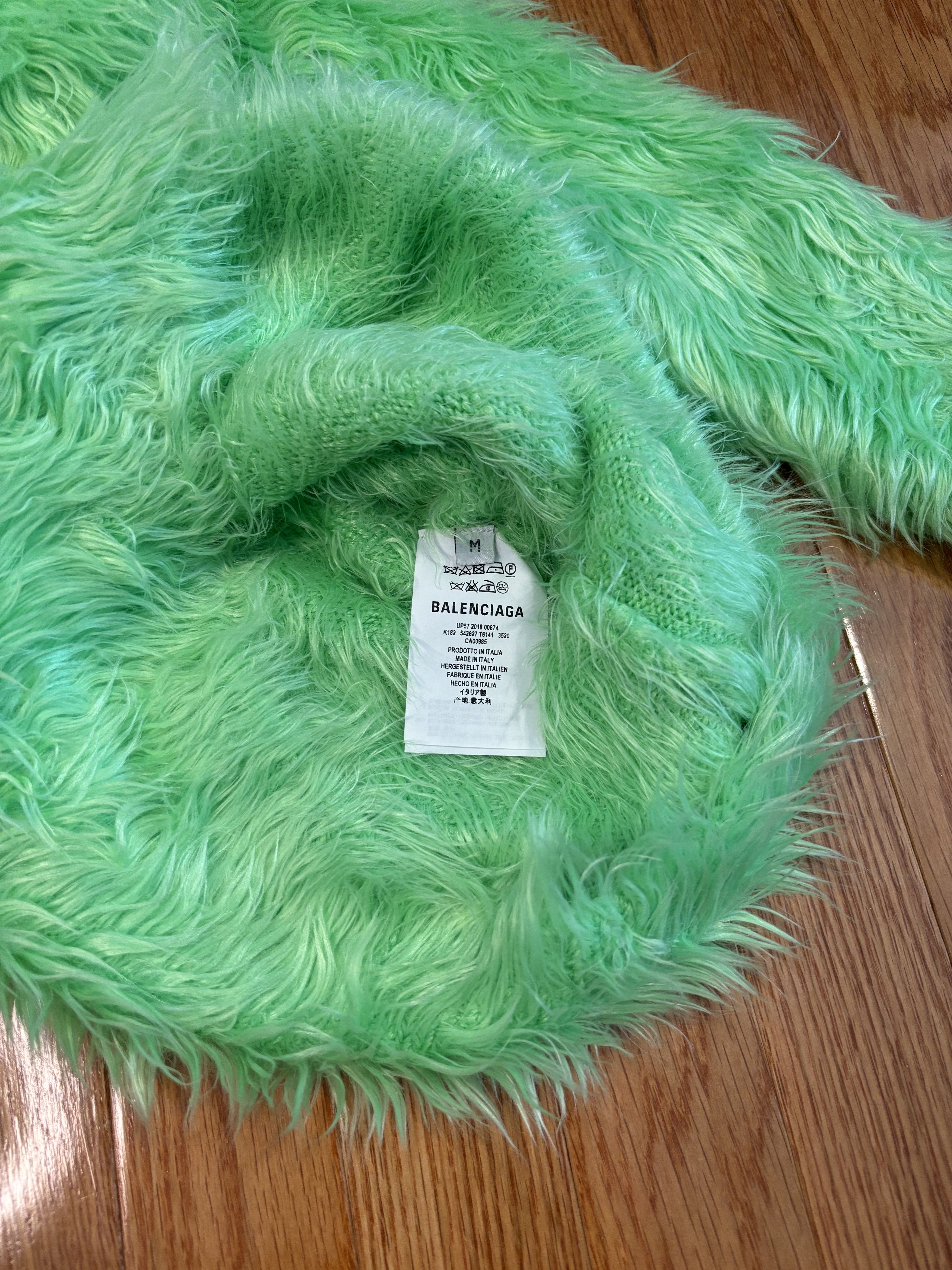 Balenciaga FW18 GREEN FUR SWEATER Size US M / EU 48-50 / 2 - 4 Thumbnail
