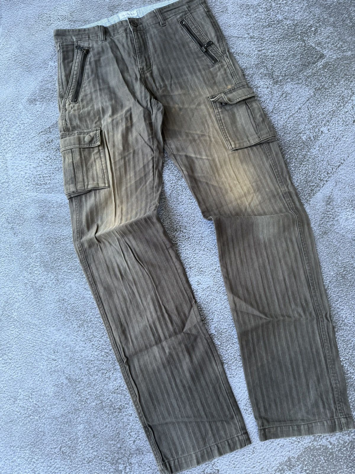20471120 × Beauty Beast × Japanese Brand LouisChavlon faded cargo pants Ifsixwasnine kmrii style Size US 31 - 3 Thumbnail