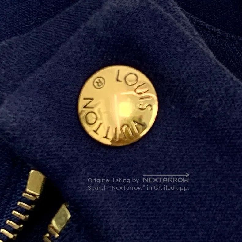 Louis Vuitton Louis Vuitton 22 navy zip logo print cotton crew neck long Size US S / EU 44-46 / 1 - 6 Thumbnail