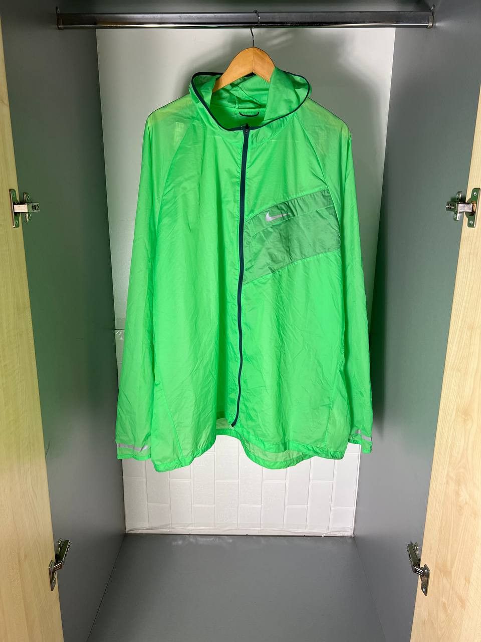 Nike VINTAGE NIKE NYLON LIGHT JACKET RUNNING RETRO DRILL Y2K 90s Size US XXL / EU 58 / 5 - 1 Thumbnail