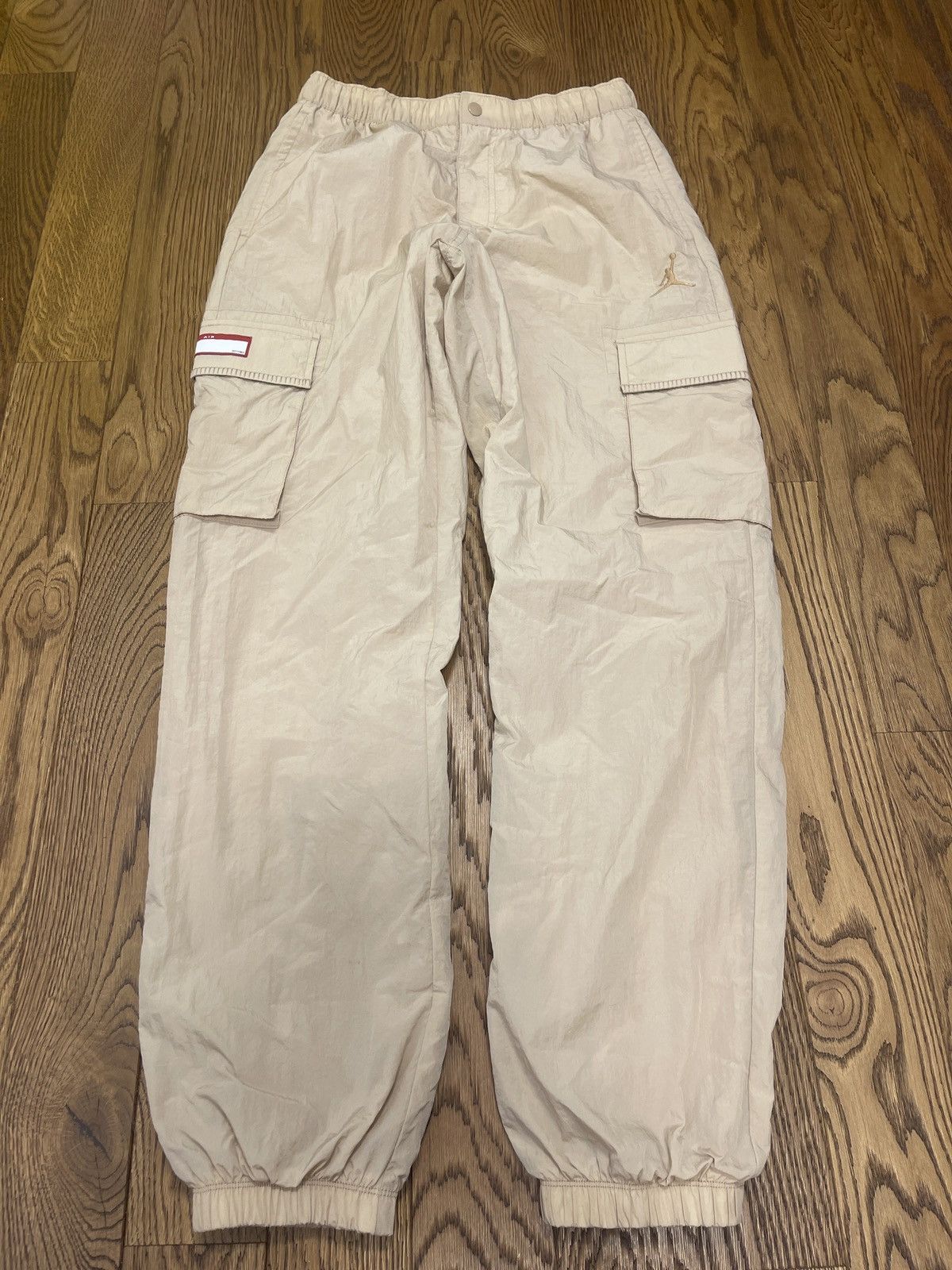 Jordan Brand jordan beige parachute pants worn thrice Size US 30 / EU 46 - 1 Thumbnail