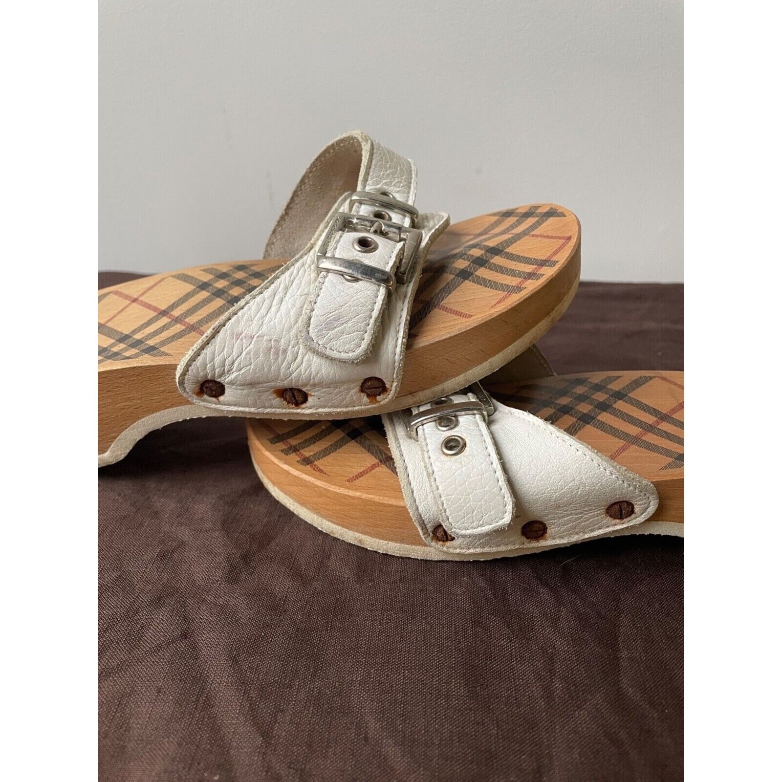 Burberry Burberry Vintage Nova Check Wooden Clogs 8259AC Size US 6 / IT 36 - 6 Thumbnail