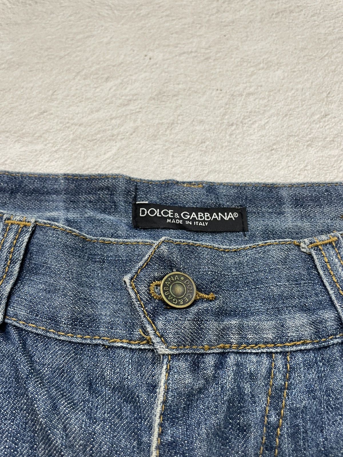 Dolce & Gabbana 2000s Dolce & Gabbana Distressed Denim Shorts Raw Hem Size US 33 - 5 Thumbnail