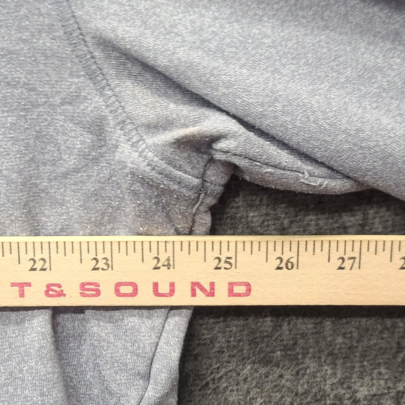 TravisMathew Travis Mathew Pullover Mens XL Regular Fit Long Sleeve 1/4 Zip Golf Performance Knit Mock Neck Gray Solid Embroidered Logo Zipper Size US XL / EU 56 / 4 - 6 Thumbnail