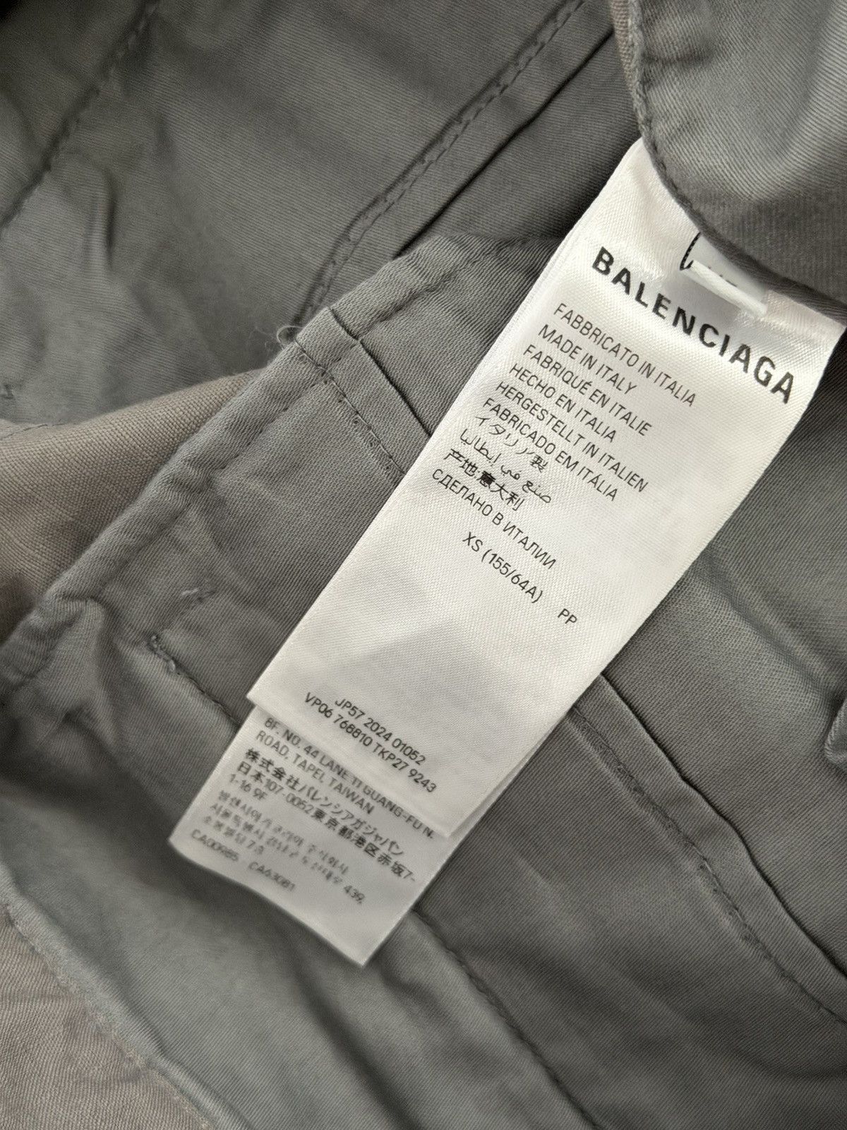 Balenciaga Balenciaga FW23 Grey Colored Flaired Cargo Pants Sz.XS Size US 30 / EU 46 - 9 Thumbnail