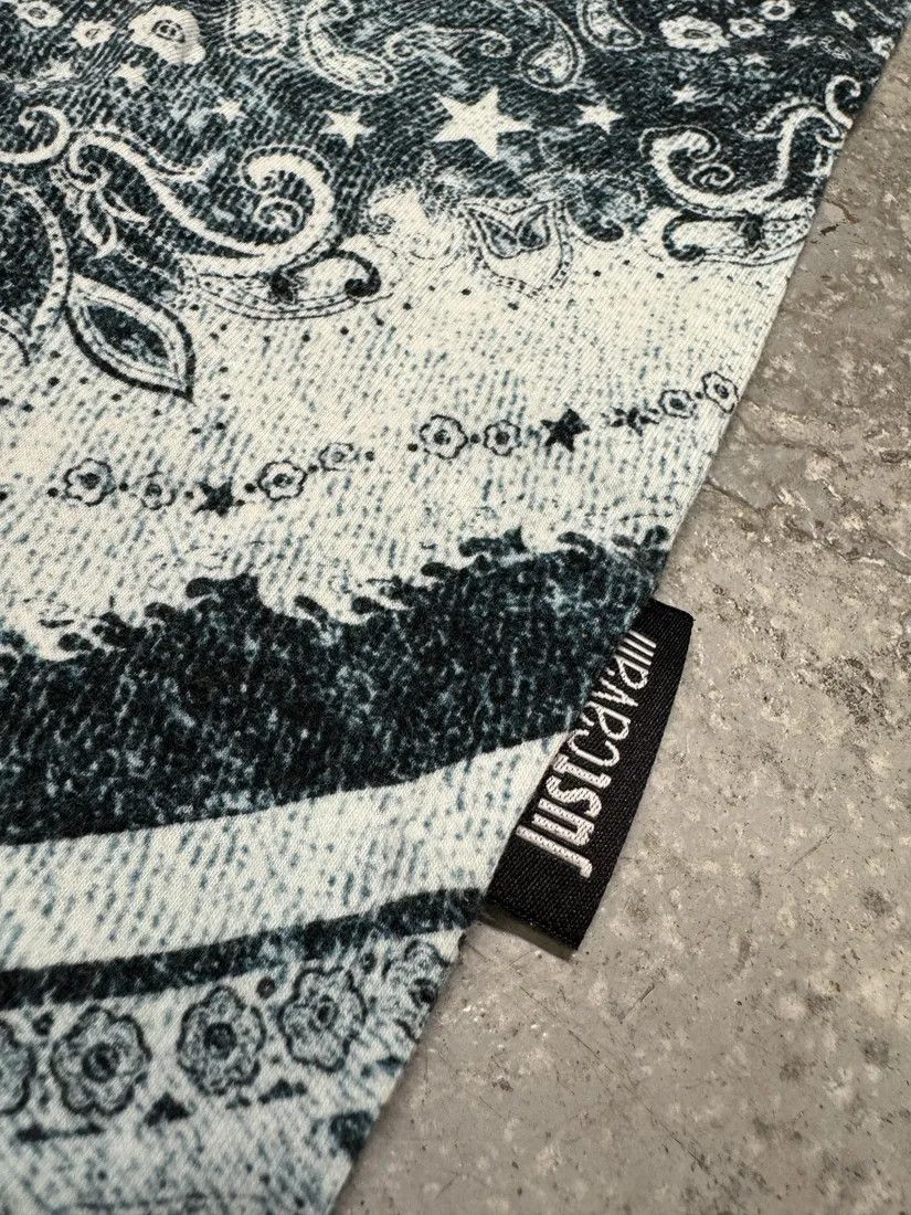 Designer × Just Cavalli × Vintage 2010s Cavalli Ornament Blue Presley Print T-Shirt Size S / US 4 / IT 40 - 4 Thumbnail
