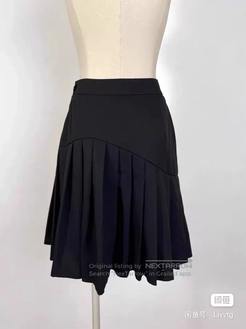 Vivienne Westwood Vivienne Westwood size 1 Black Wool Pleated Skirt Size 28" / US 6 / IT 42 - 4 Thumbnail