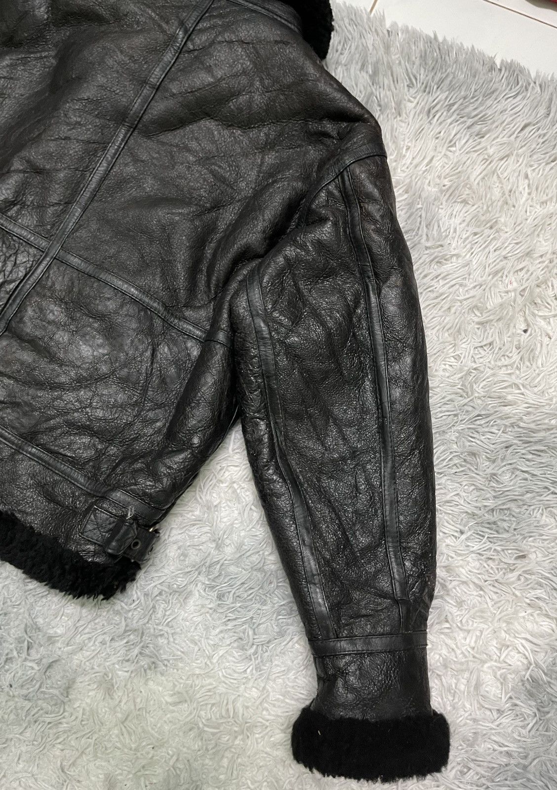 Kanye West Vintage USAF SheepSkin B-3 Jacket As Wear by Kanye West Size US S / EU 44-46 / 1 - 16 Thumbnail