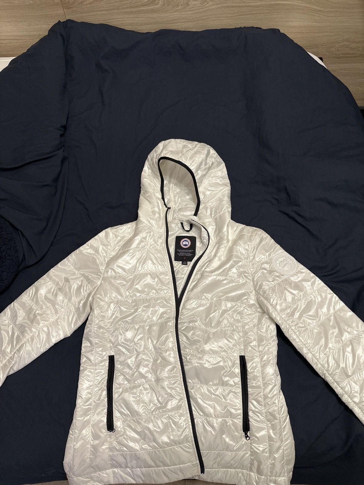 Canada Goose Canada Goose White Label Down Jacket Womens Size L / US 10 / IT 46 - 2 Thumbnail