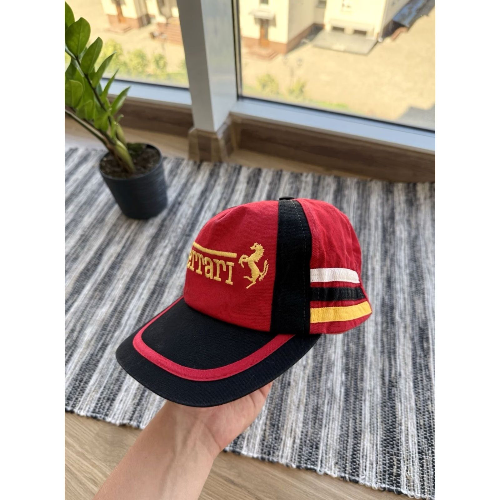 Ferrari VINTAGE Ferrari Racing Cap Hat Red Snapback 90s Scarse Rare Used Size 54 cm Size ONE SIZE - 2 Thumbnail
