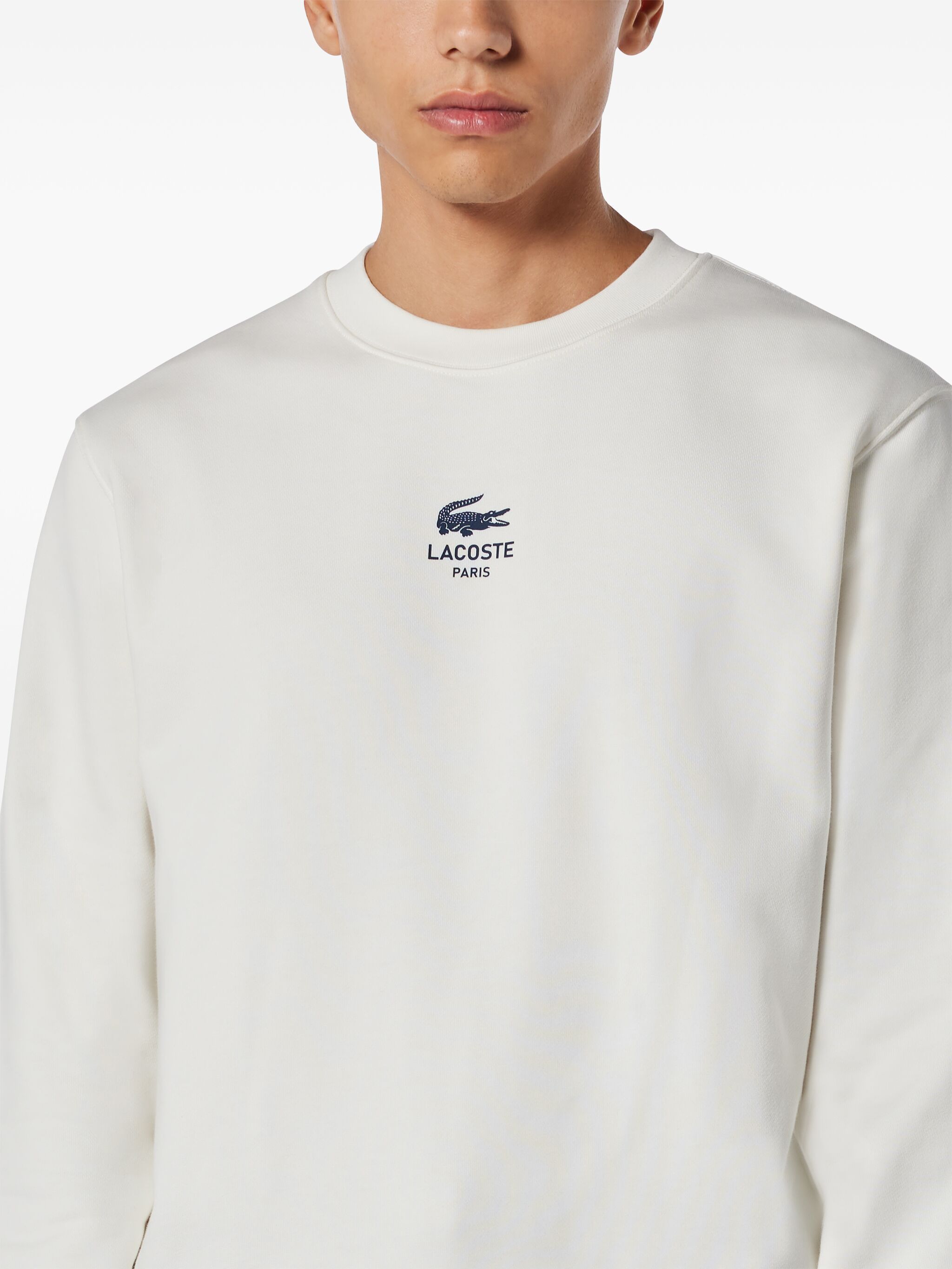 Lacoste o1s22i1n1124 Classic Fit Crewneck Sweatshirt in White Size US XL / EU 56 / 4 - 4 Thumbnail