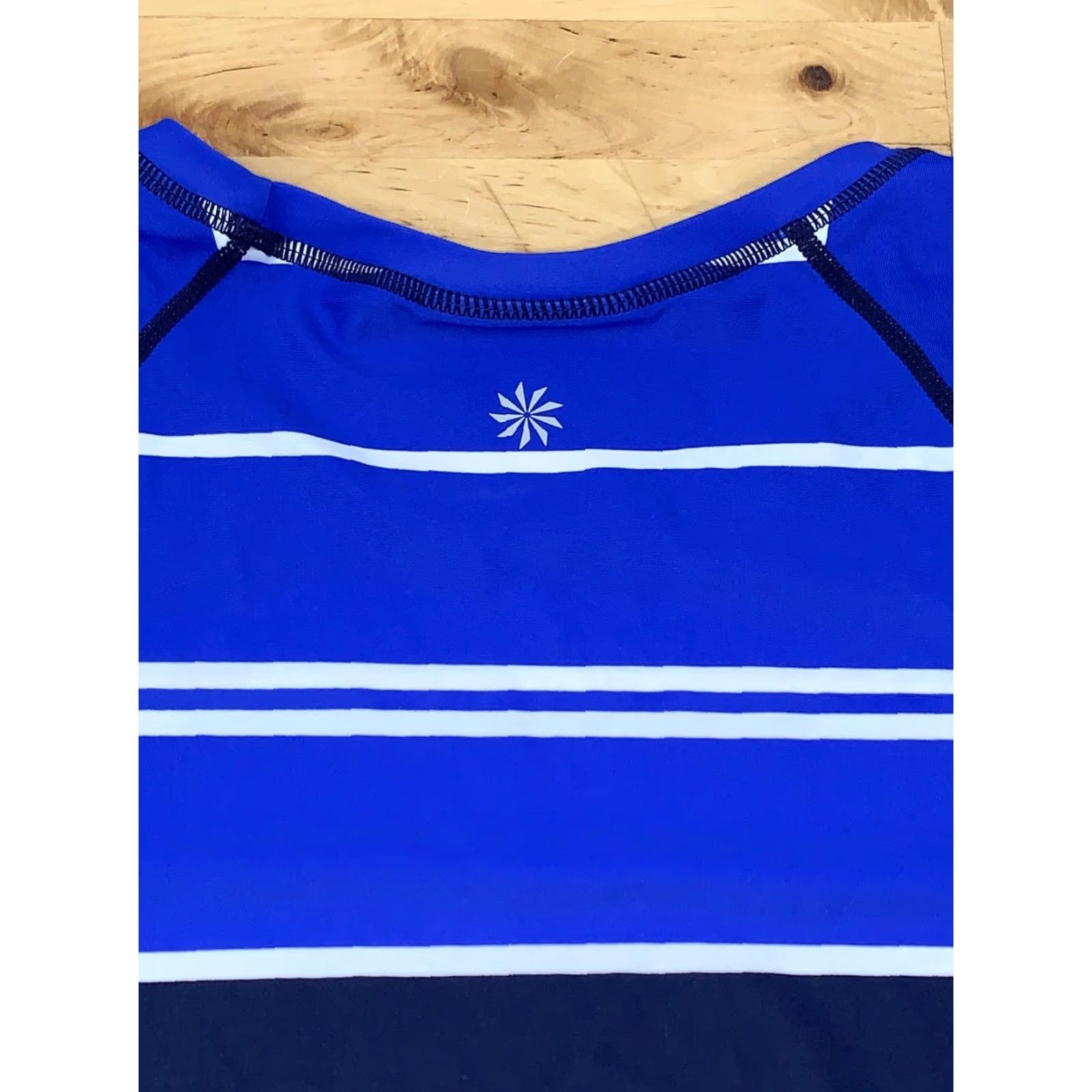 Athleta Athleta Cropped T-Shirt Long Sleeve Top M Blue Womens Activewear Modern Crop Long Sleeve Top Size M / US 6-8 / IT 42-44 - 7 Thumbnail
