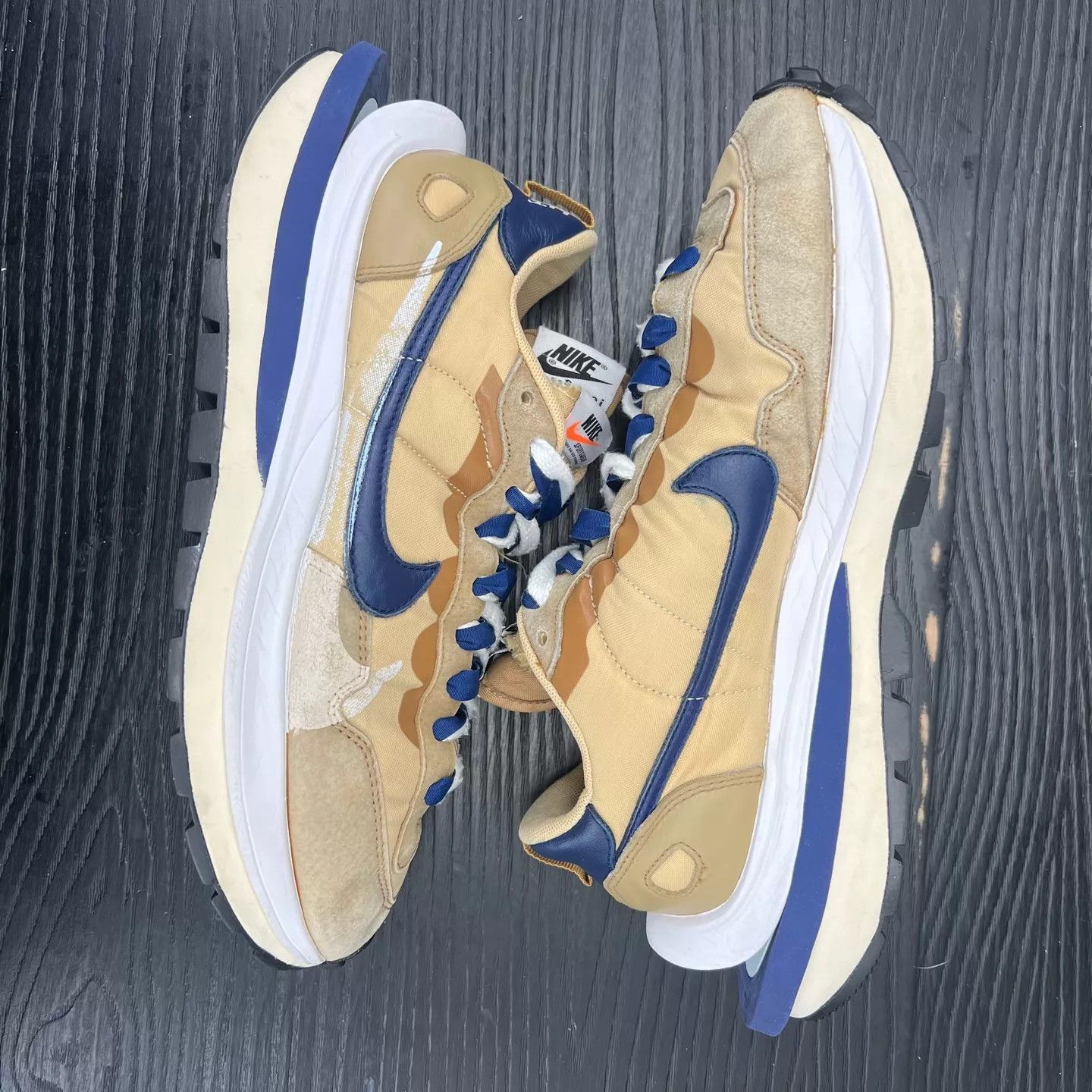 Nike sacai vaporwaffle sesame 42.5 Good Condition With Box Size US 9.5 / EU 42-43 - 3 Thumbnail