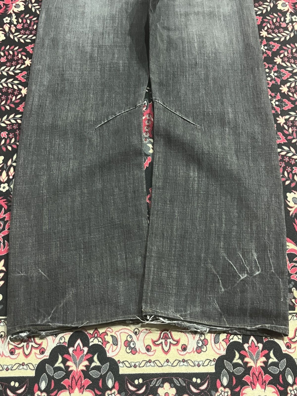 Le Grande Bleu (L.G.B.) Japanese Brand Grunge Style Adjustable Waist Dark Rip Jeans Size US 33 - 8 Thumbnail