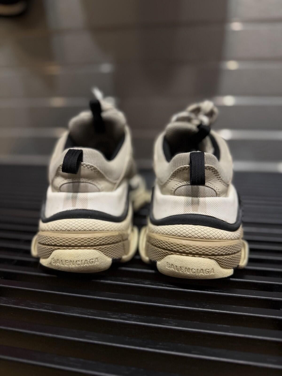 Balenciaga Balenciaga Triple S Chunky Sneakers Size 35EU/5US (W) Size US 5 / IT 35 - 8 Thumbnail