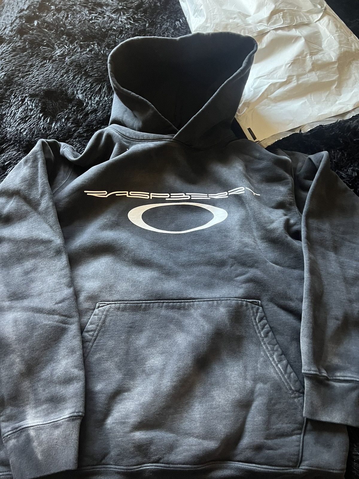 image of Overtime Hoodie Gvgallery Raspberry Gold+Vintage in Black, Men's (Size Medium)