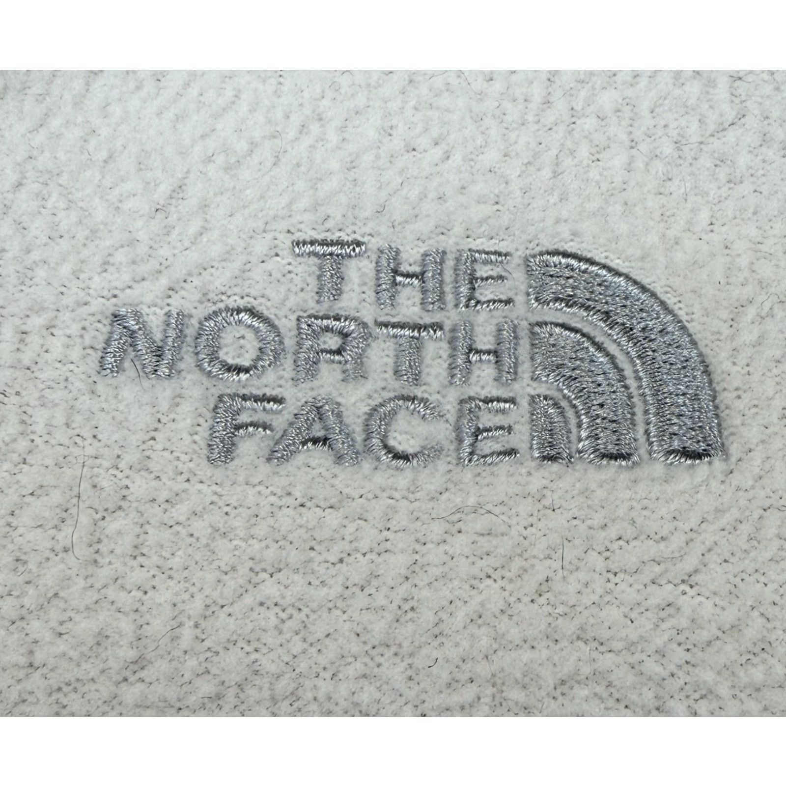 The North Face The North Face Sweatshirt Womens L White Fleece 1/4 Zip Mock Neck Pullover Embroidered Logo Zipper Size L / US 10 / IT 46 - 3 Thumbnail