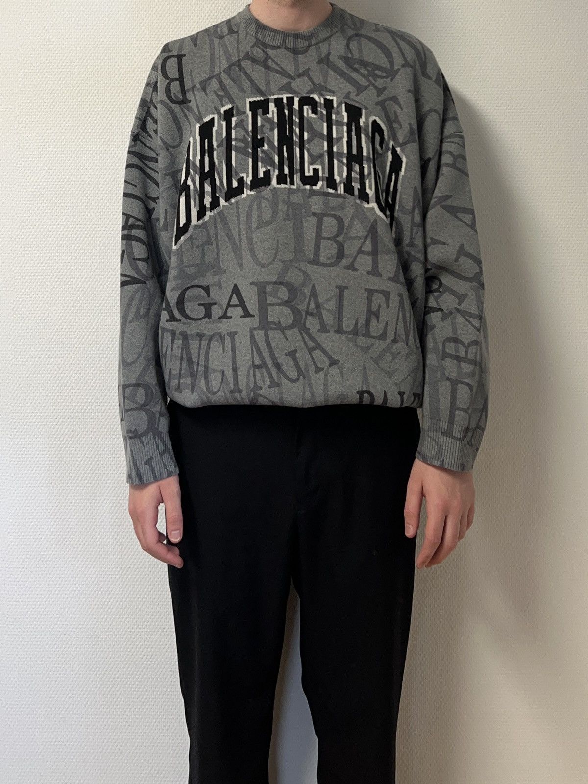 Balenciaga 2019 All-Over Logo Knit Size US S / EU 44-46 / 1 - 8 Thumbnail