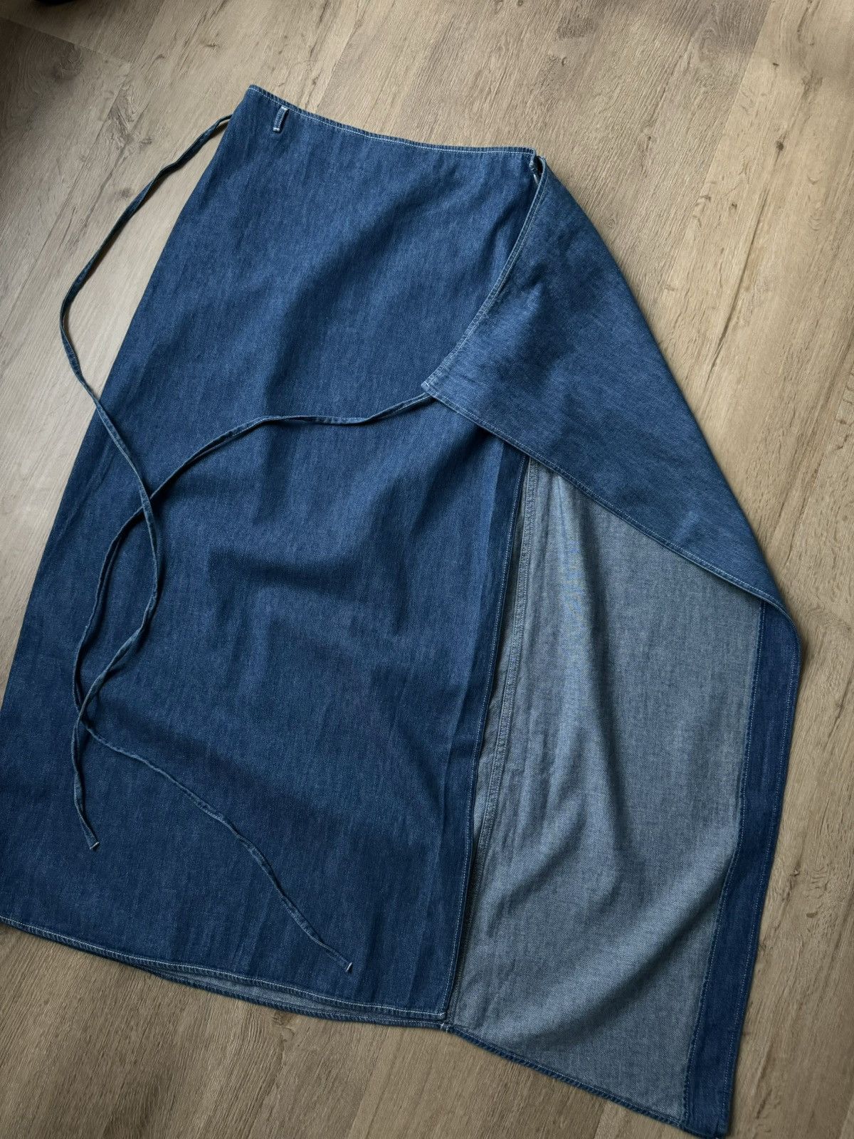 CLOSED Brand new closed skirt with labels Size 27" / US 4 / IT 40 - 10 Thumbnail