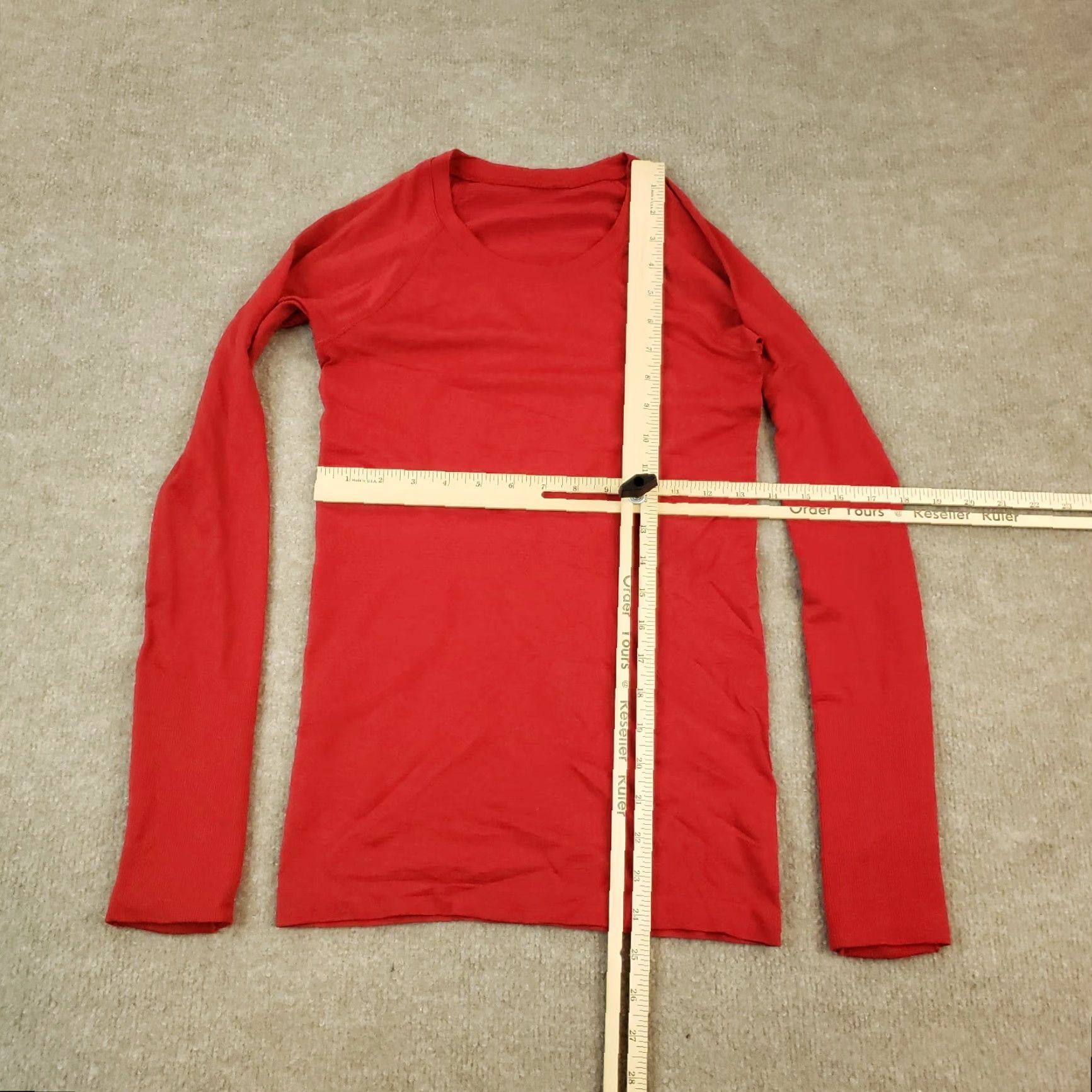 Lululemon Lululemon Shirt Womens XS Red Crew Neck Moisture Wicking Athletic Activewear Running & Jogging Size XS / US 0-2 / IT 36-38 - 2 Thumbnail