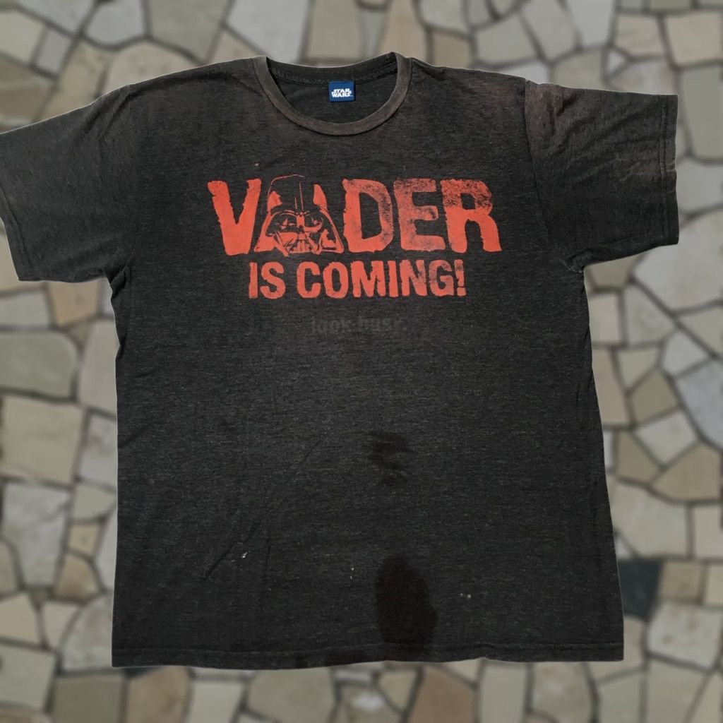 Star Wars Star Wars Vader Is Coming LOOK BUSY Darth Vader Shirt Men's L Gray T Shirt Size US L / EU 52-54 / 3 - 1 Thumbnail