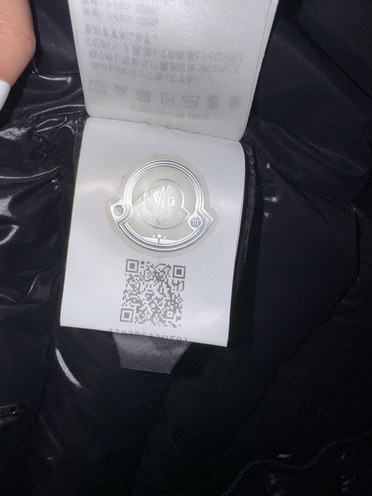 Moncler Moncler Bady Black Hooded Down Jacket Size L / US 10 / IT 46 - 10 Thumbnail