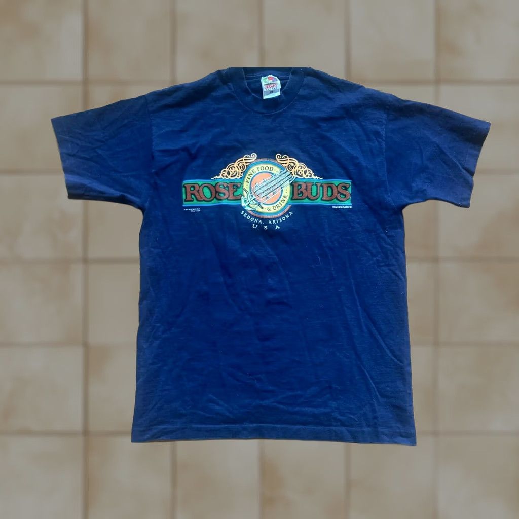 Fruit Of The Loom Fruit of the Loom Rosebuds Fine Food and Drink Single Stitch 1994 Bar Mens Sz L Sedona Arizona T-Shirt Black Crew Neck Short Sleeve Graphic Tee Size US L / EU 52-54 / 3 - 1 Thumbnail