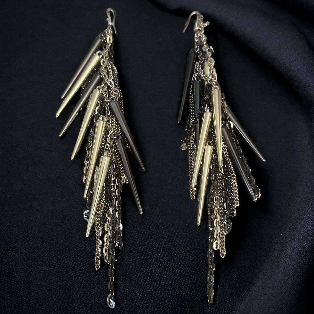 Other Gold and gunmetal spikes and chains dangle earrings Size ONE SIZE - 1 Thumbnail