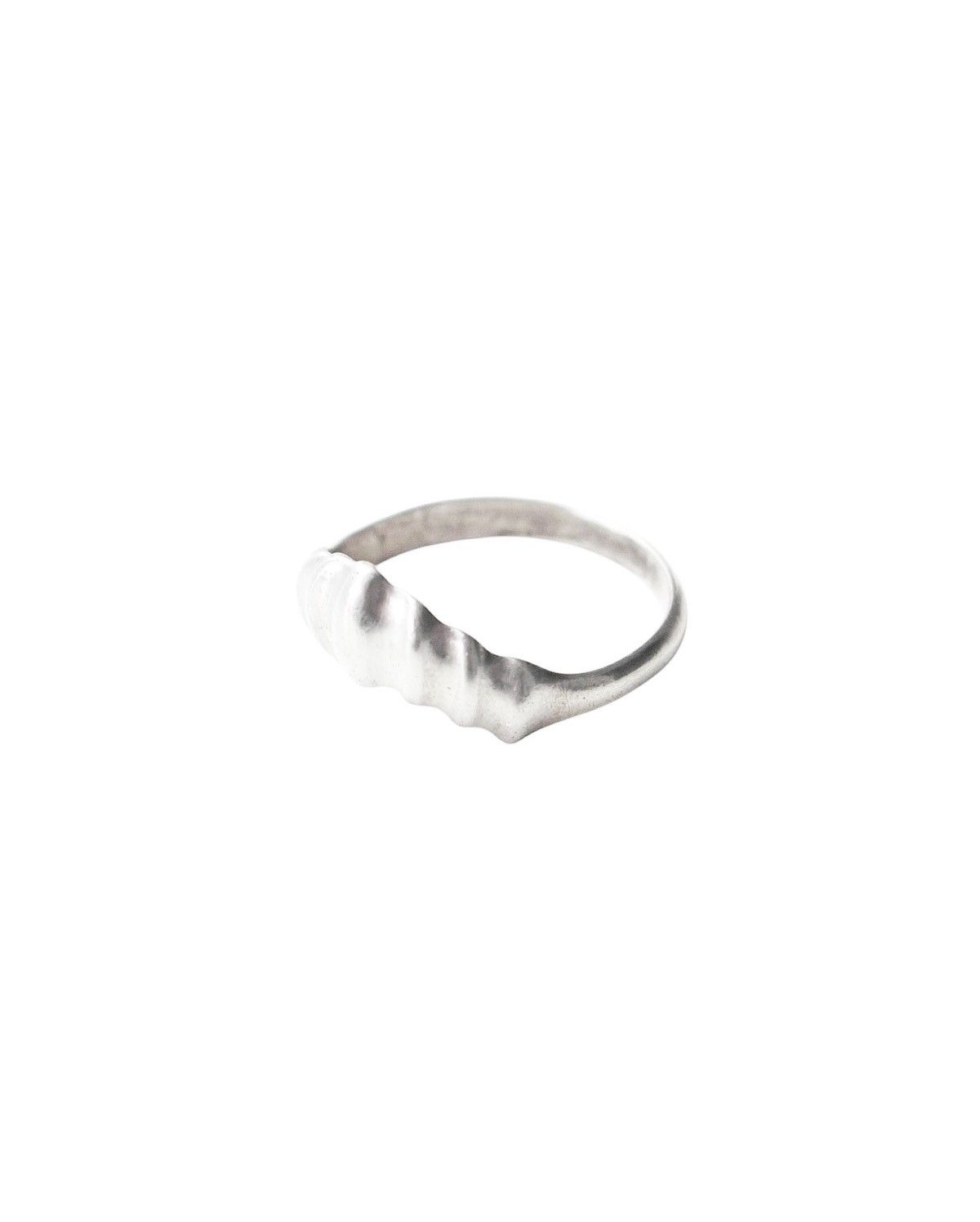 Japanese Brand × Vintage 2000S JAPANESE MADE SCULPTURAL SILVER RING Size ONE SIZE - 1 Thumbnail