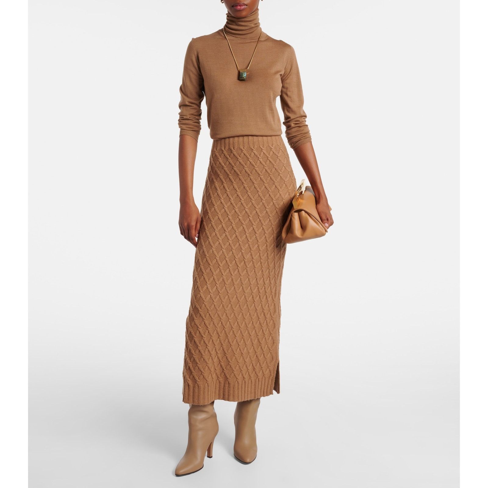 Max Mara NMax Mara Saluto Virgin Wool Turtleneck Sweater sz S Camel Size S / US 4 / IT 40 - 1 Thumbnail