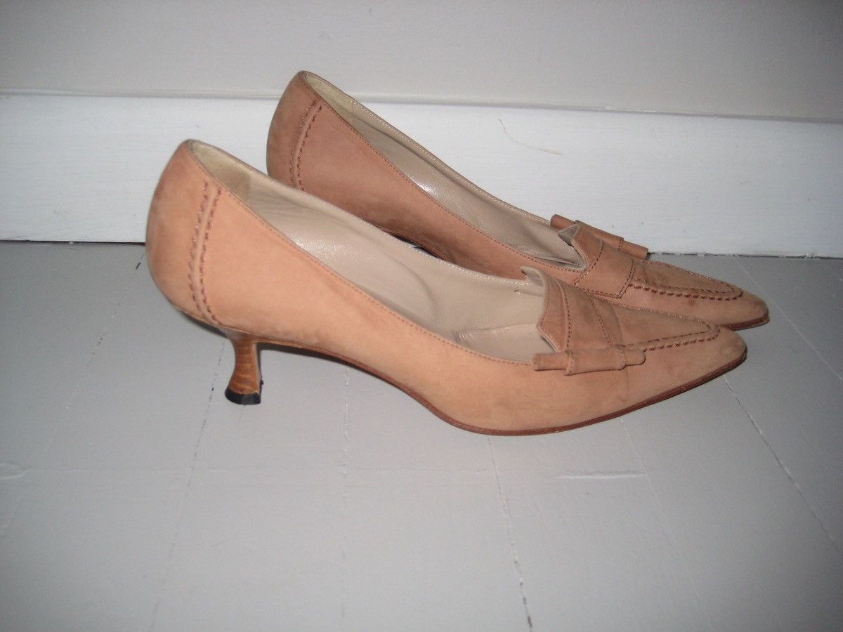 Manolo Blahnik Manolo Blahnik Tan Leather Kitten Heel Size US 7 / IT 37 - 4 Thumbnail