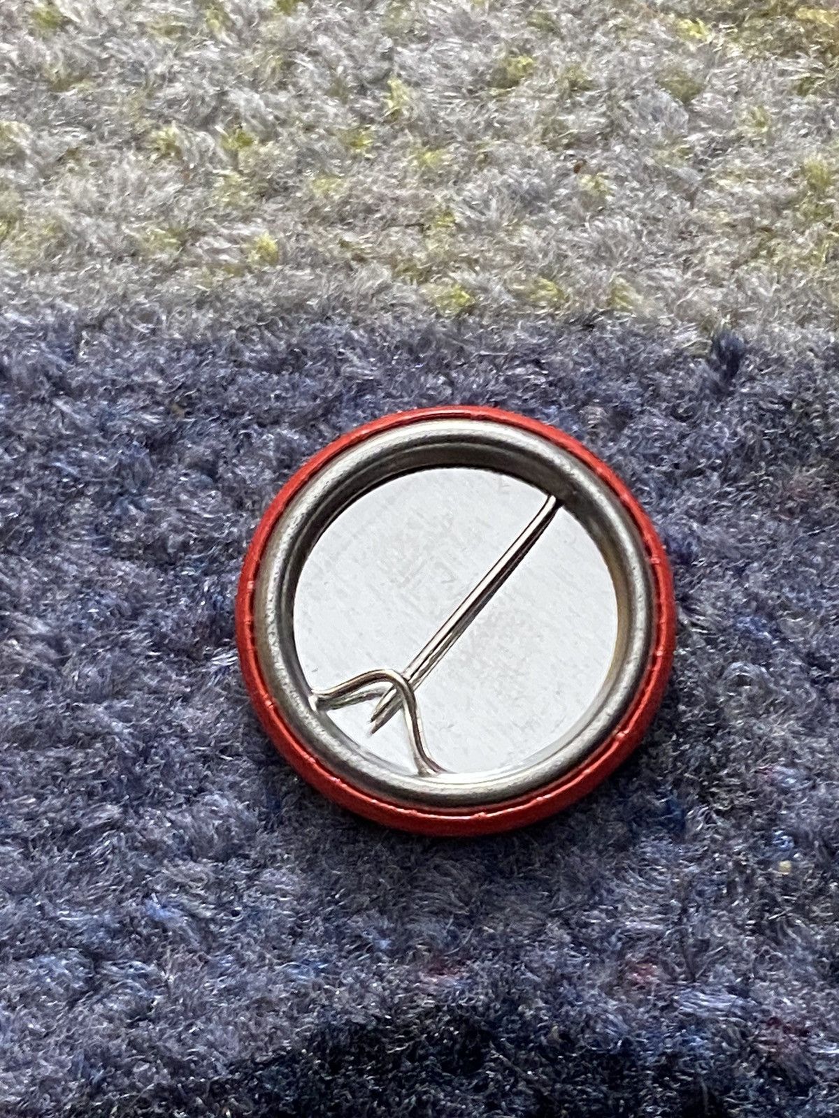 Supreme Supreme Rent My Face Pin Size ONE SIZE - 2 Thumbnail