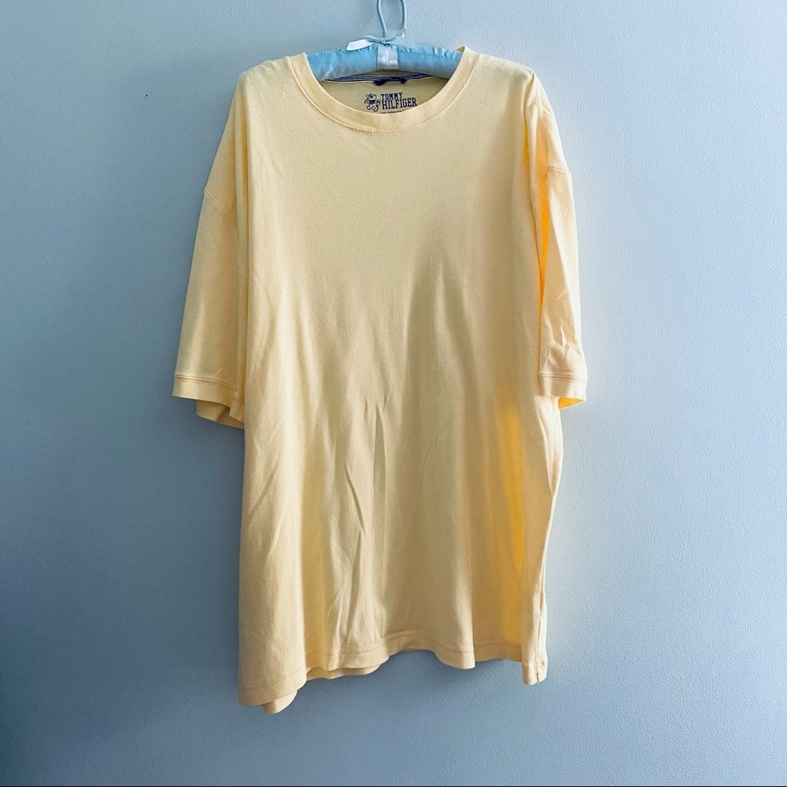 Tommy Hilfiger Tommy Hilfiger solid yellow tee Size US XXL / EU 58 / 5 - 2 Thumbnail