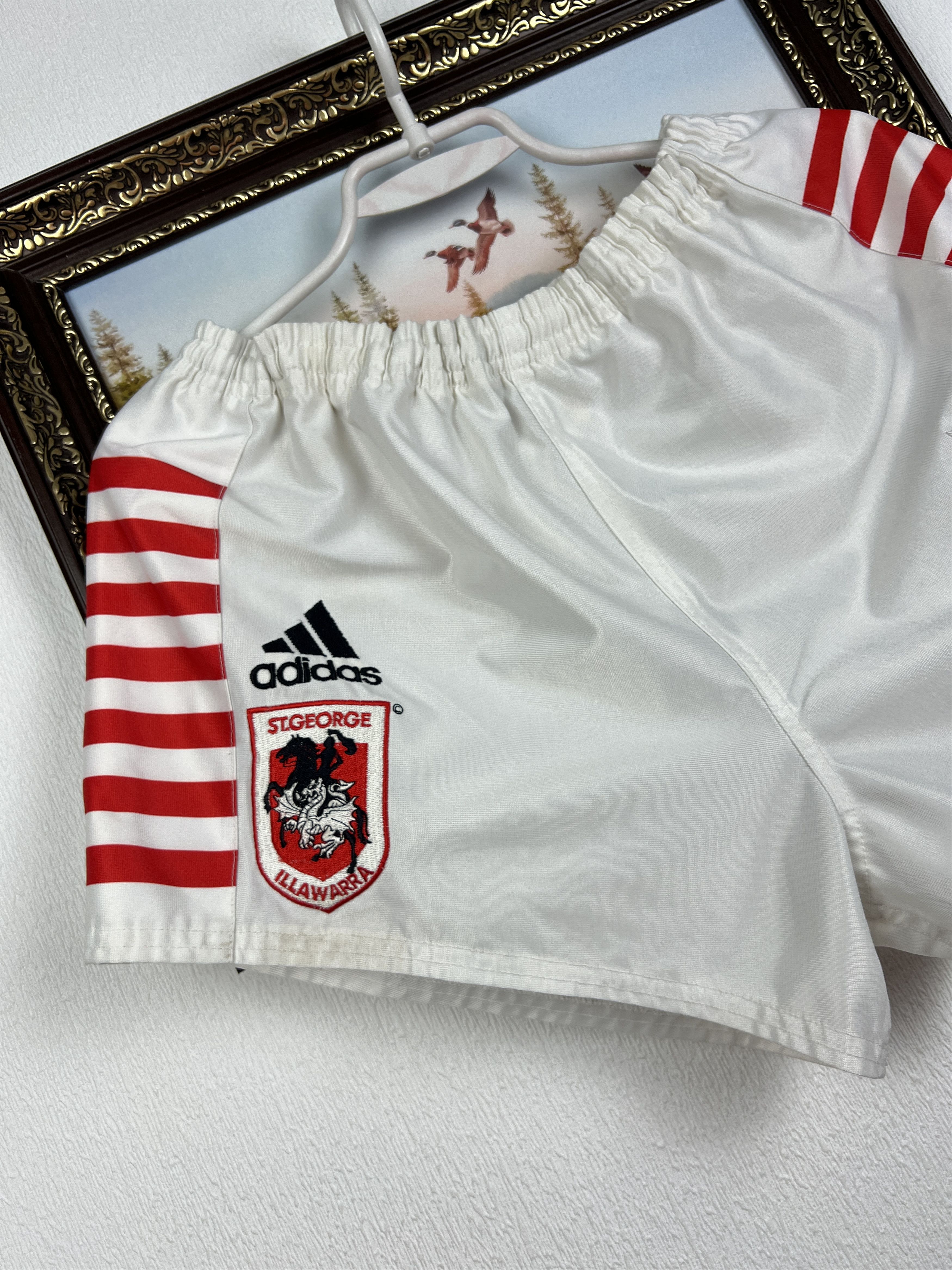 Adidas Vintage Adidas St George Illawarra Dragons NRL Shorts Rugby Size US 36 / EU 52 - 3 Thumbnail