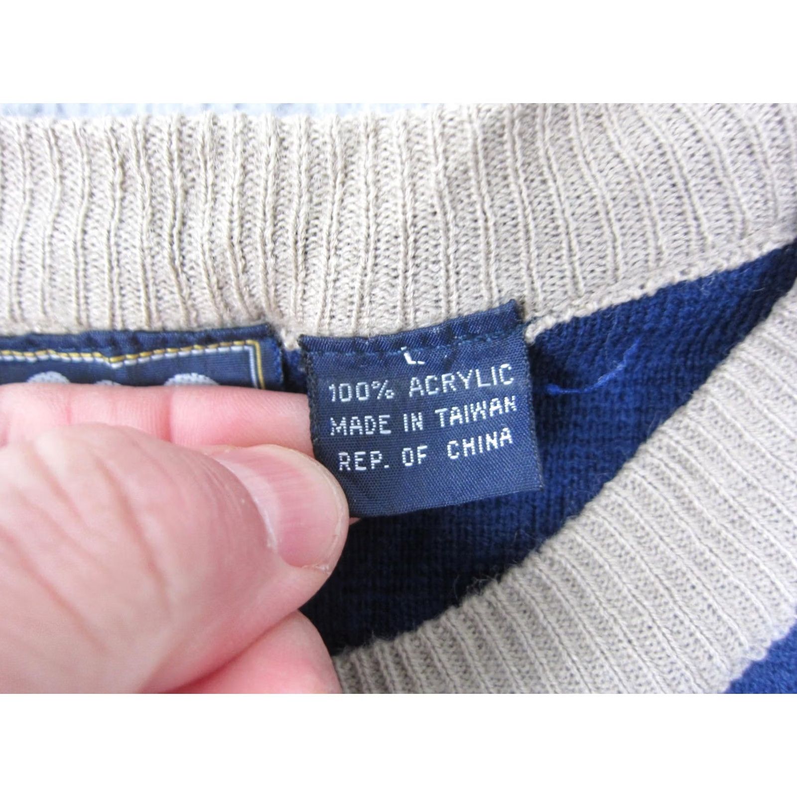 Gap VINTAGE Gap Sweater Mens L Blue True Striped Crewneck Knit Acrylic 70s Size US L / EU 52-54 / 3 - 4 Thumbnail
