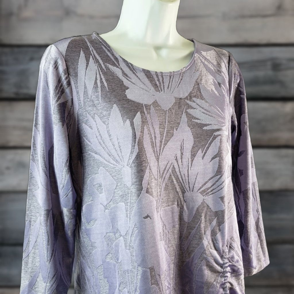 Vintage Susan Graver Womens Top XS Purple Floral 3/4 Sleeve Cinched Front Blouse Shirt Womens XS Purple Floral 3/4 Sleeve Cinched Front Size XS / US 0-2 / IT 36-38 - 1 Thumbnail