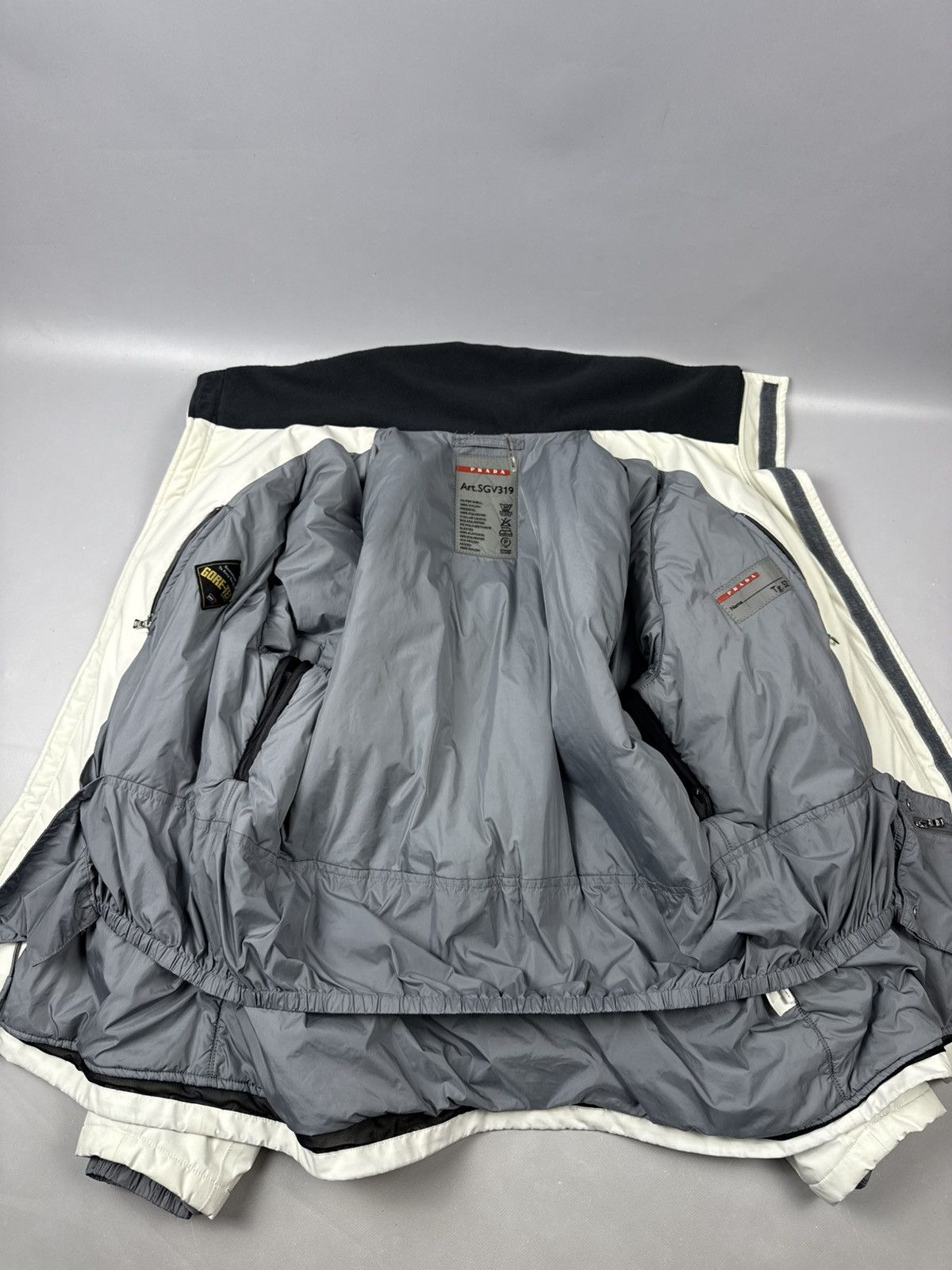 Prada Prada sport goretex ski jacket white performance Size US XL / EU 56 / 4 - 12 Thumbnail
