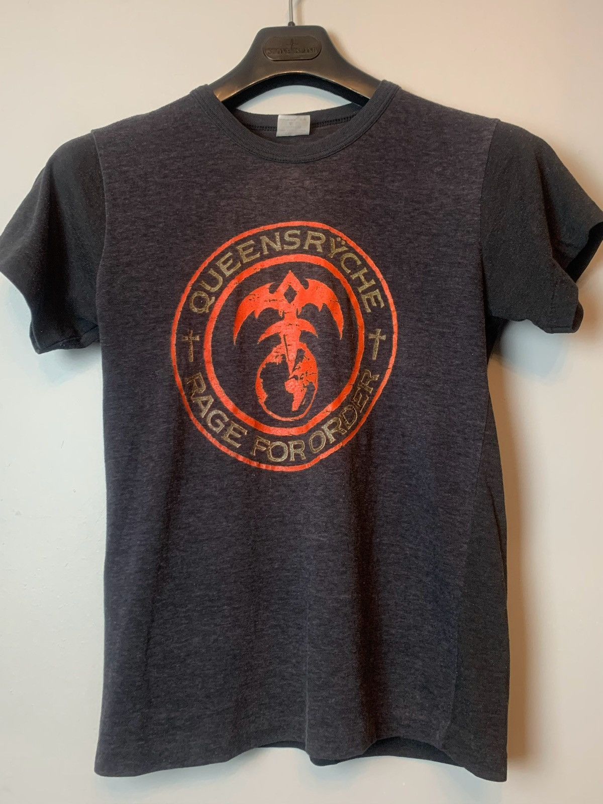 Band Tees Queensrÿche Rage For Order 86-87 Reprint Tour Band T-Shirt Size US S / EU 44-46 / 1 - 1 Thumbnail
