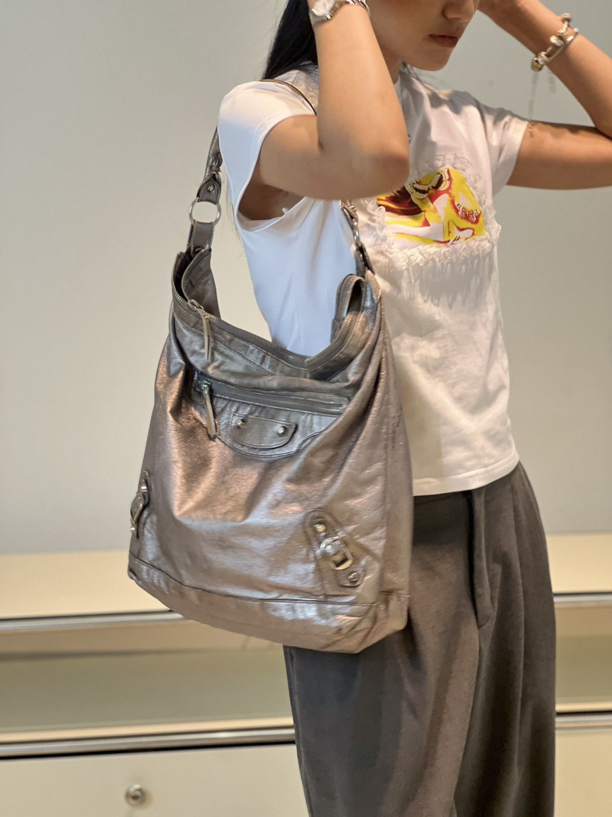 Balenciaga Balenciaga Day hobo silver Size ONE SIZE - 4 Thumbnail