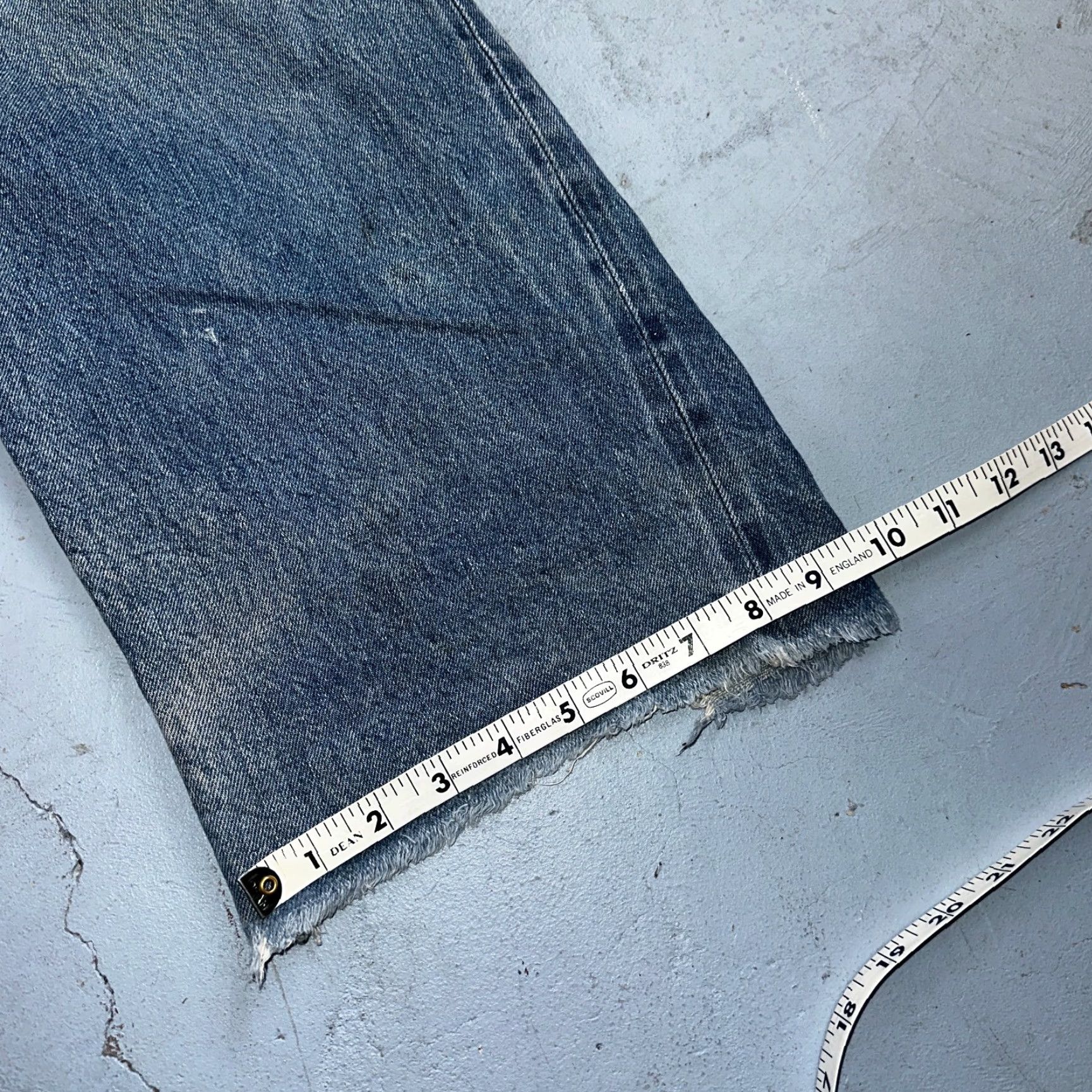 Levi's VINTAGE Levi's 501 Jeans Men 48x30 Light Wash 80s USA Distressed Straight Fit Size US 32 / EU 48 - 6 Thumbnail