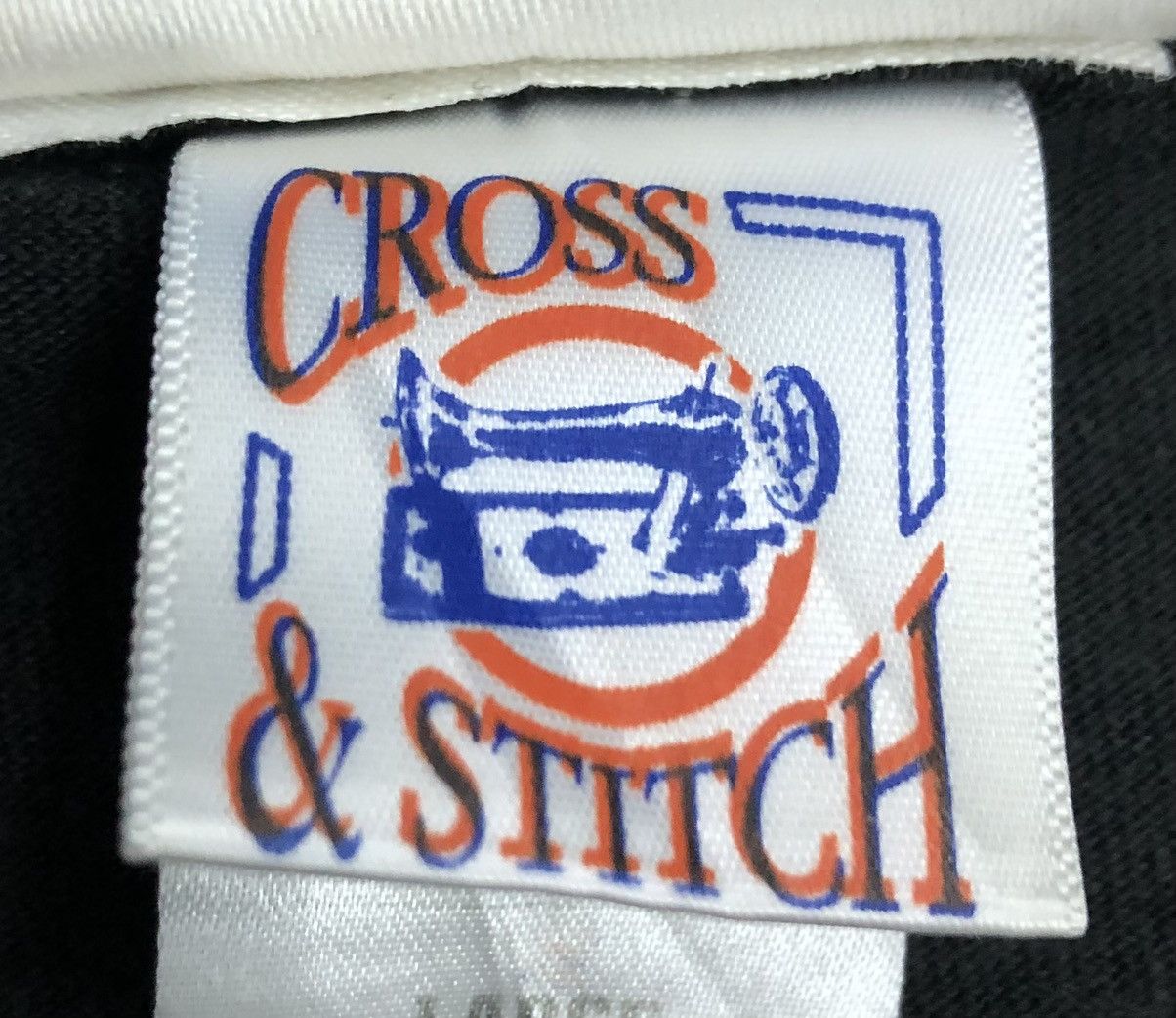 Vintage Vintage Jamaica Pop Rock Cross&Stitch T-Shirt Size US L / EU 52-54 / 3 - 9 Thumbnail